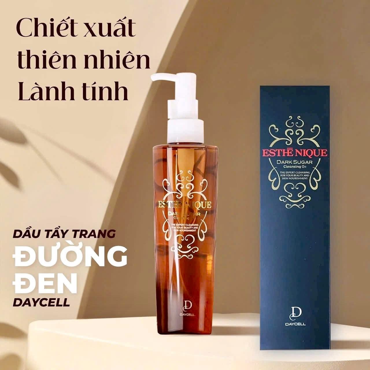 Dầu tẩy trang đường đen Daycell 197ml
